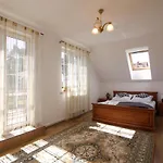2 Bedroom Cozy In Bogaczewo Feriehus Güldenboden