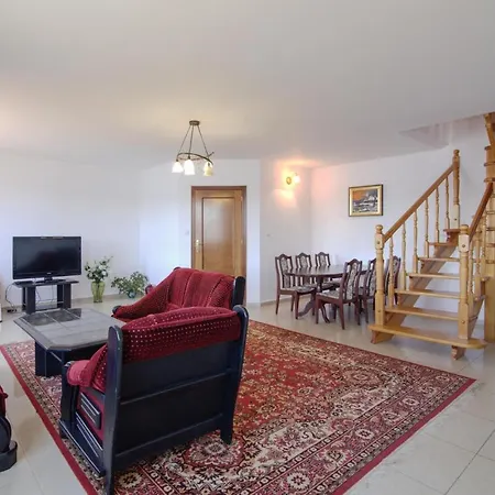 2 Bedroom Amazing In Bogaczewo *
